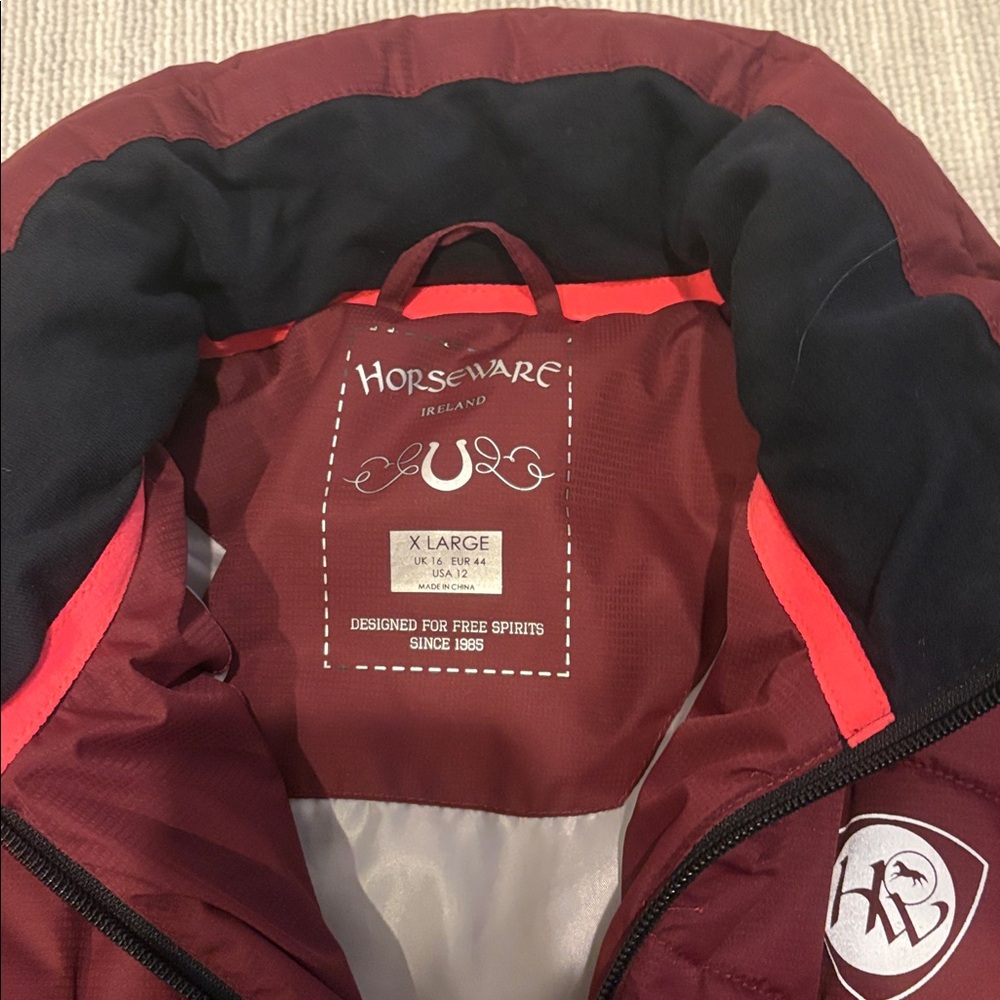 Horseware Women's Maroon Quilted Puffer Jacket, XL. Like new!!! - Picture 2 of 5